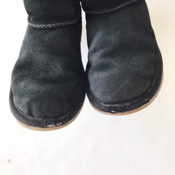 UGG black Bailey bow boots GUC - wear by the toes size 13 - Picture 5 of 9